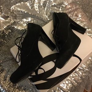 Nine West Suede tie up oxford with patent heel